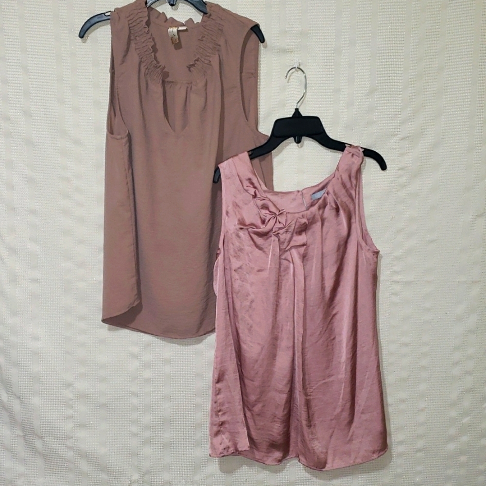 Lot of 2 Women's Large Sleeveless Top From Violet & Claire and Misia